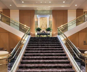 Photo 5 - Hilton Los Angeles Airport