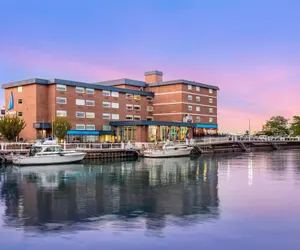 Photo 2 - The Harborview on Lake Michigan, Ascend Hotel Collection