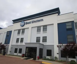 Photo 2 - Best Western St. Louis Fairview Heights