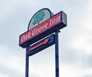 Photo 2 - Oak Grove Inn