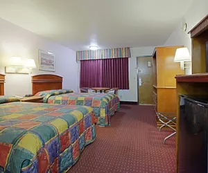 Photo 4 - Americas Best Value Inn Pico Rivera Los Angeles E