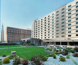Photo 4 - Marriott Springfield Downtown