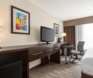 Photo 3 - Holiday Inn Boston - Cambridge Area by IHG