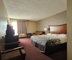 Photo 5 - Greenstay Hotel Joplin Missouri