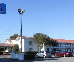 Photo 2 - Motel 6 Garland, TX - Northeast Dallas