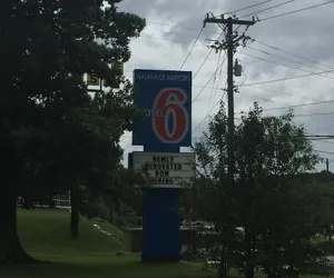 Photo 2 - Motel 6 Nashville, TN - Airport