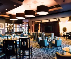 Photo 5 - The Platinum Hotel