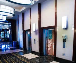 Photo 2 - The Platinum Hotel