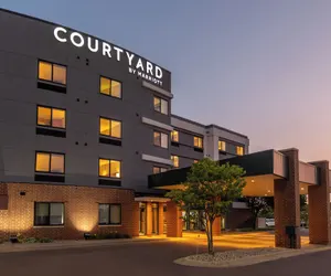 Photo 2 - Courtyard by Marriott Sioux Falls