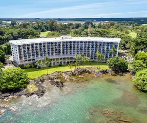 Photo 2 - Castle Hilo Hawaiian Hotel