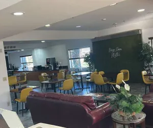 Photo 2 - Days Inn by Wyndham Blythe