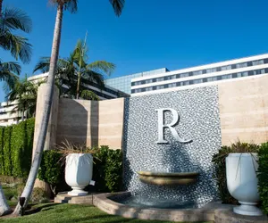 Photo 2 - Renaissance Newport Beach Hotel