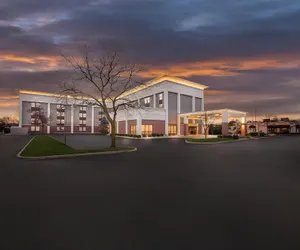 Photo 2 - Hampton Inn Toledo-South/Maumee