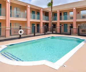 Photo 2 - Americas Best Value Inn Clute Lake Jackson