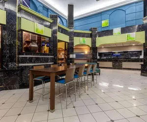 Photo 3 - Days Inn by Wyndham Sandusky / Cedar Point