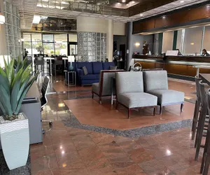 Photo 3 - Best Western Plus Suites Hotel - Los Angeles LAX Airport