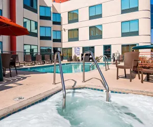 Photo 2 - Best Western Plus Suites Hotel - Los Angeles LAX Airport