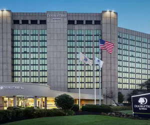 Photo 2 - DoubleTree by Hilton Cherry Hill Philadelphia