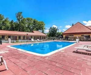 Photo 2 - Econo Lodge Pocomoke City Hwy 13