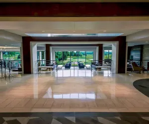 Photo 4 - Hilton Chicago/Oak Brook Hills Resort & Conference Center