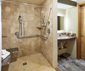 Photo 5 - Cavalier Oceanfront Resort