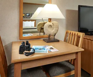 Photo 4 - Cavalier Oceanfront Resort