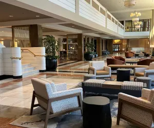 Photo 4 - DoubleTree by Hilton New York LaGuardia Airport