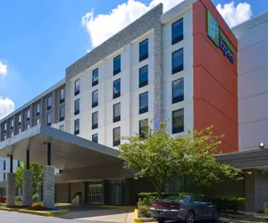 Photo 2 - Holiday Inn Express Towson - Baltimore North, an IHG Hotel