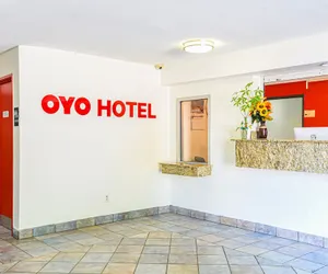 Photo 3 - OYO Hotel Irving DFW Airport South