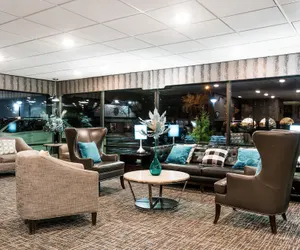 Photo 4 - Days Hotel by Wyndham University Ave SE