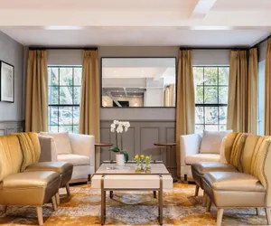 Photo 5 - The Inn at Saratoga, Tapestry Collection by Hilton