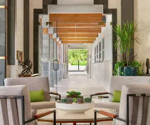 Photo 5 - Hilton Scottsdale Resort & Villas