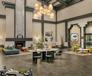 Photo 3 - Hilton Scottsdale Resort & Villas