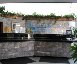 Photo 5 - Bellevue Hotel & Suites