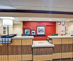 Photo 4 - Hampton Inn Albany-Wolf Road (Airport)