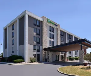 Photo 2 - Holiday Inn Express Rochester - University Area by IHG