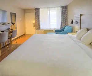 Photo 2 - Clarion Pointe Downtown Gatlinburg