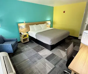 Photo 5 - Days Inn by Wyndham Eglin AFB