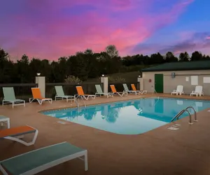 Photo 2 - Quality Inn Dandridge