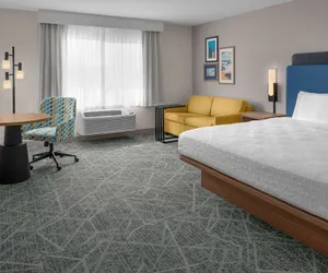 Photo 4 - Hampton Inn by Hilton Costa Mesa Newport Beach