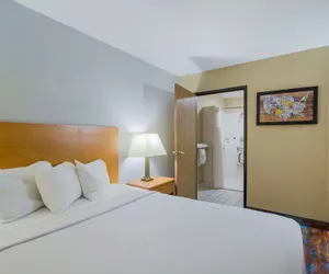 Photo 5 - Americas Best Value Inn Fargo