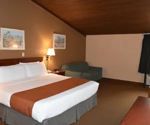Photo 5 - Ontario Airport Inn