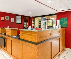 Photo 3 - Quality Inn & Suites Orlando Airport