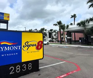 Photo 2 - Baymont by Wyndham Corpus Christi Airport