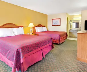 Photo 5 - Boerne Inn and Suites