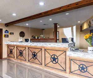 Photo 5 - Boerne Inn and Suites