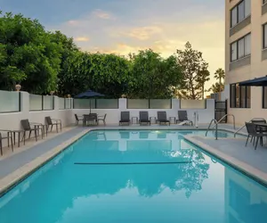 Photo 2 - Courtyard by Marriott Cypress Anaheim/Orange County