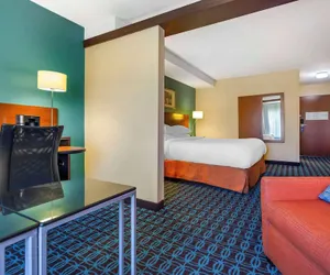 Photo 2 - Comfort Inn & Suites Green Bay Stadium Area