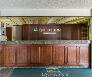 Photo 2 - Quality Inn Schaumburg - Chicago near the Mall