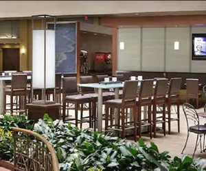 Photo 3 - Embassy Suites by Hilton San Diego La Jolla